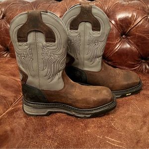 Justin Steel Toe Work Cowboy Boots. Size 11 D. Barely worn, like new!